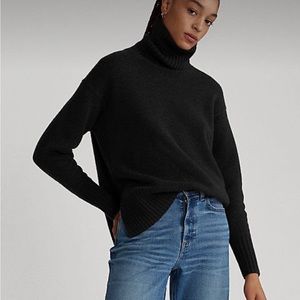 Ralph Lauren Polo size M turtleneck with side vents boxy fit black